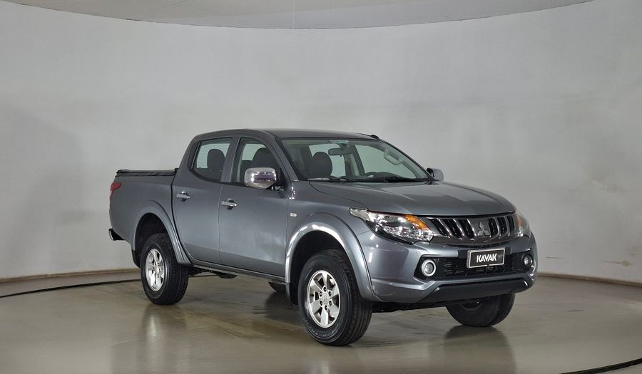 Mitsubishi L200 2.4 TD KATANA DC CR WF Pickup 2017