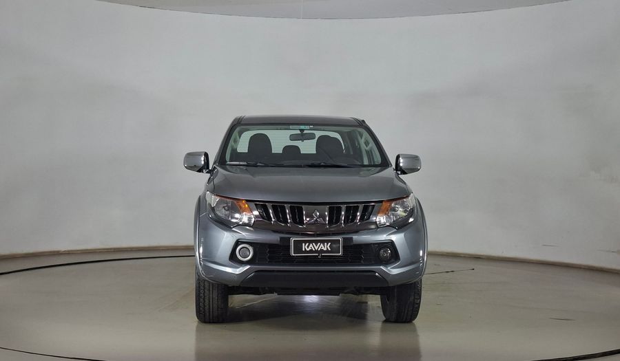 Mitsubishi L200 2.4 TD KATANA DC CR WF Pickup 2017