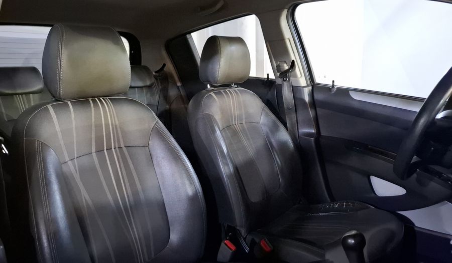 Chevrolet Spark 1.2 LTZ C MT Hatchback 2015