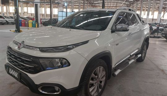Fiat • Toro