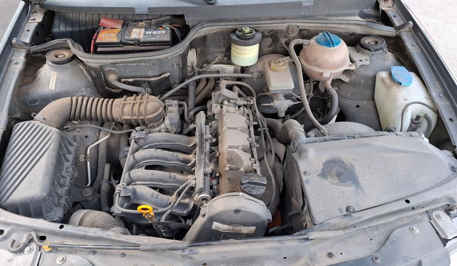 Volkswagen Gol 1.4 POWER (+DA+AA) Hatchback 2011