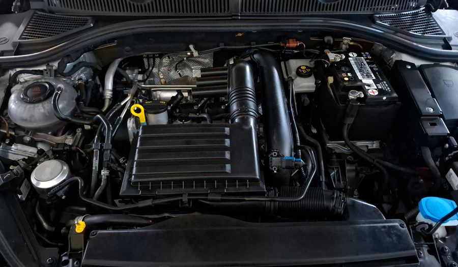 Volkswagen Jetta 1.4 R-LINE AUTO Sedan 2021