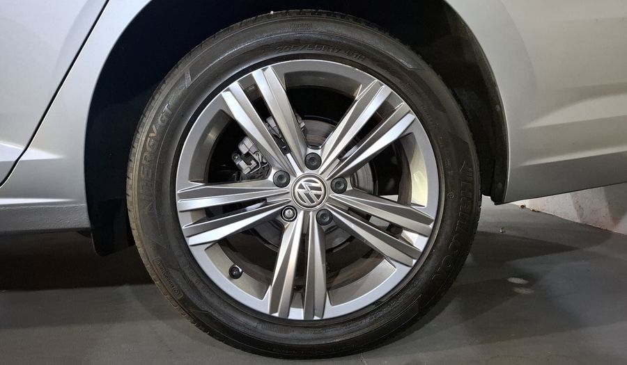 Volkswagen Jetta 1.4 R-LINE AUTO Sedan 2021