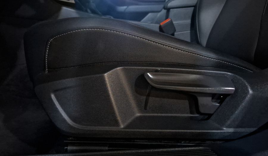 Volkswagen Jetta 1.4 R-LINE AUTO Sedan 2021