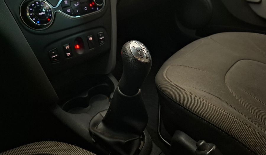 Renault Logan 1.6 PRIVILEGE Sedan 2017