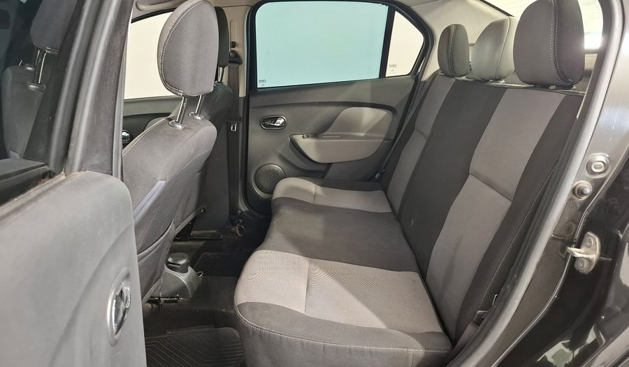 Renault Logan 1.6 PRIVILEGE Sedan 2017
