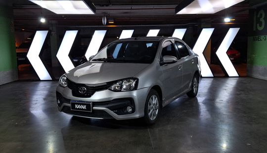 Toyota • Etios