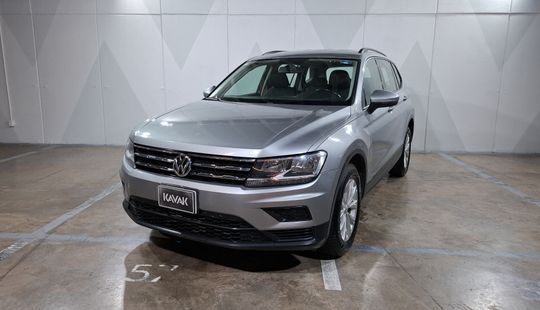 Volkswagen • Tiguan