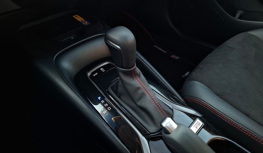 Toyota Corolla 2.0 GR-S CVT Sedan 2024