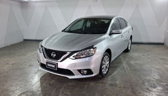 Nissan • Sentra