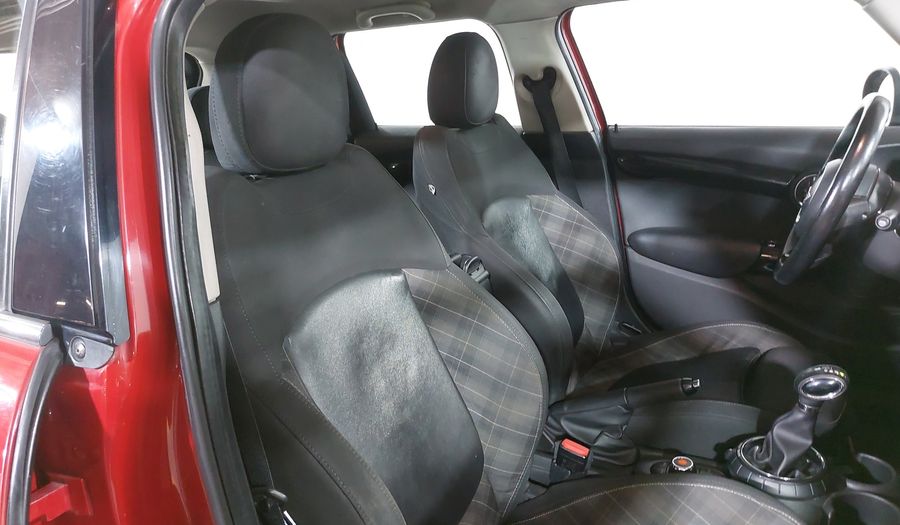 Mini Cooper 1.5 COOPER CHILI AT Hatchback 2015