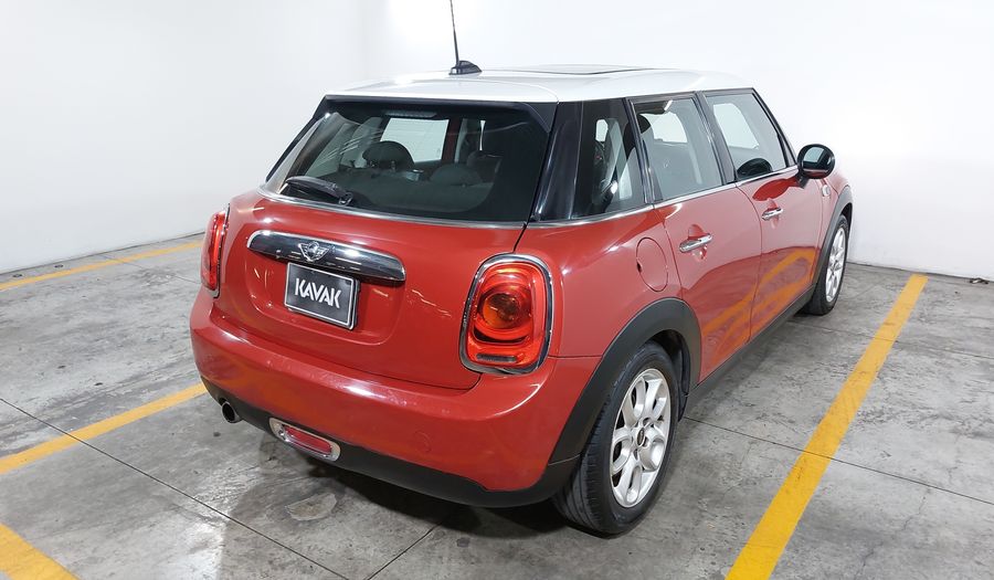 Mini Cooper 1.5 COOPER CHILI AT Hatchback 2015