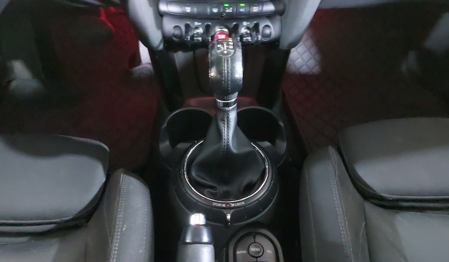 Mini Cooper 1.5 COOPER CHILI AT Hatchback 2015