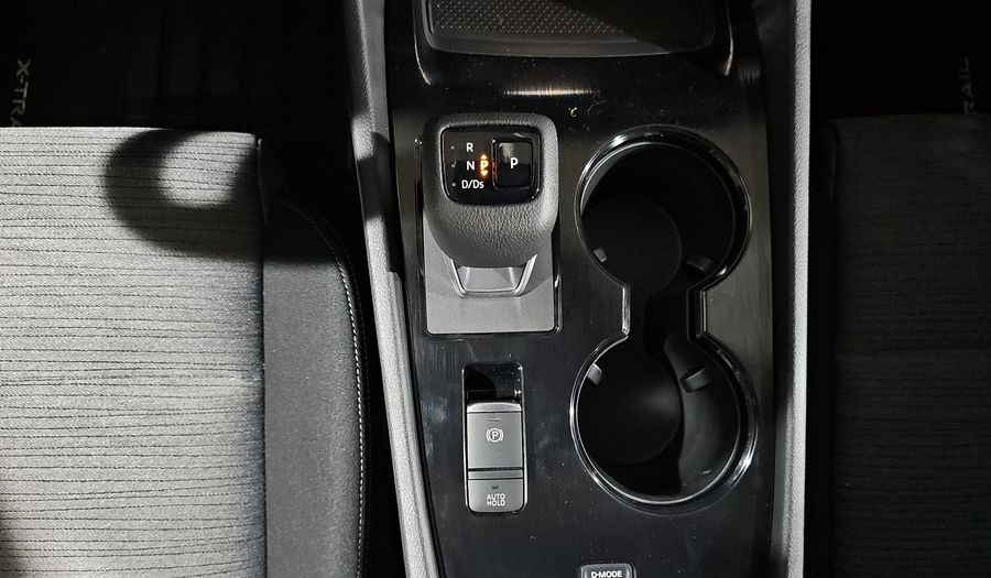 Nissan X-trail 2.5 ADVANCE 2 ROW CVT Suv 2025