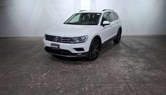 2019 • 48,865 km • Automático