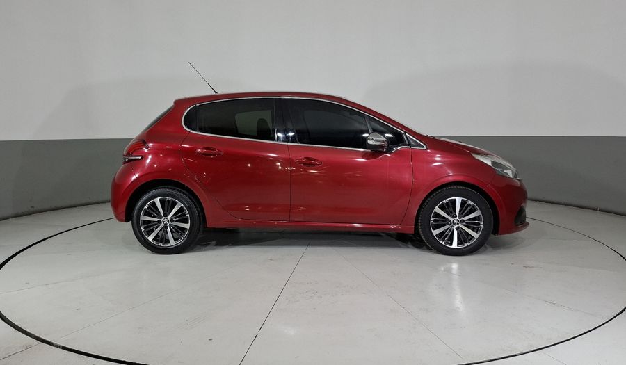 Peugeot 208 1.6 FELINE AT Hatchback 2017