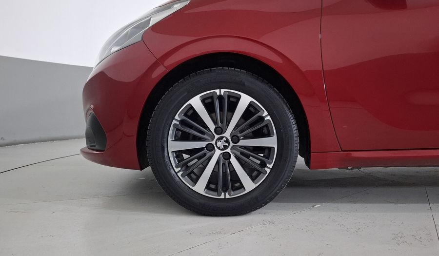 Peugeot 208 1.6 FELINE AT Hatchback 2017