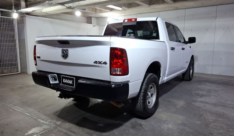 Ram 1500 5.7 CREW CAB SLT TRABAJO 4X4 V8 6AT Pickup 2020
