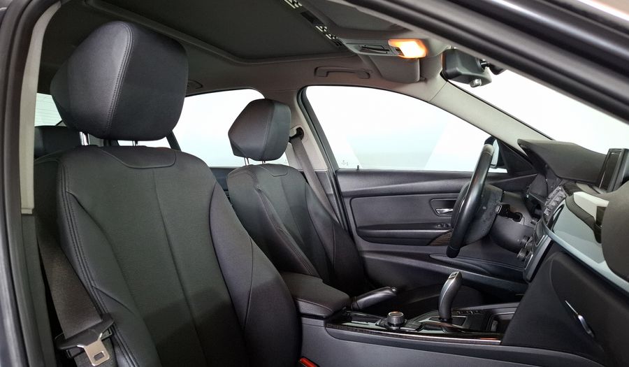 Bmw Serie 3 2.0 320IA LUXURY LINE Sedan 2014