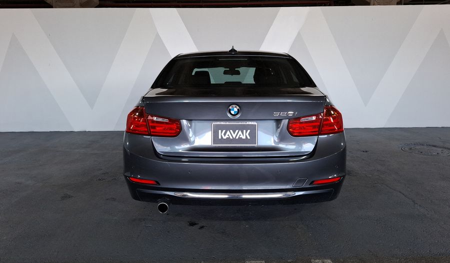 Bmw Serie 3 2.0 320IA LUXURY LINE Sedan 2014