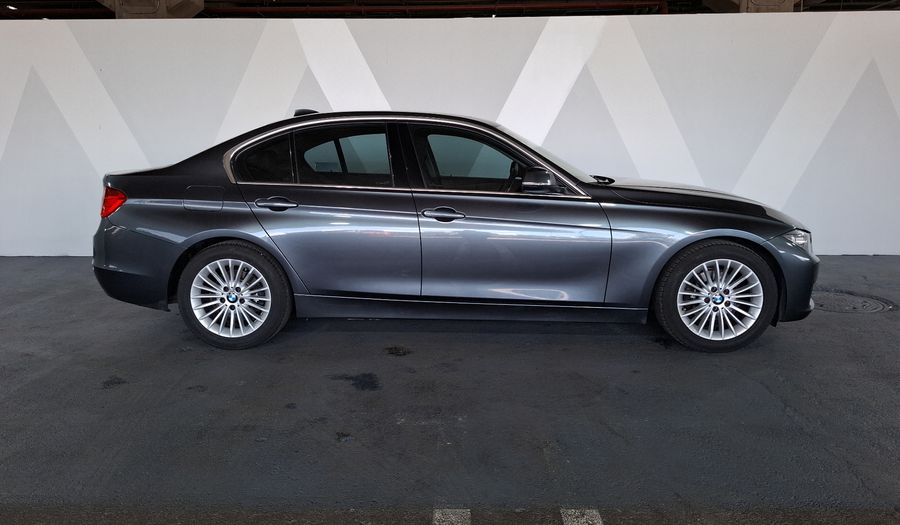 Bmw Serie 3 2.0 320IA LUXURY LINE Sedan 2014