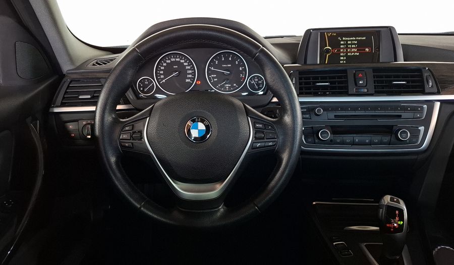 Bmw Serie 3 2.0 320IA LUXURY LINE Sedan 2014