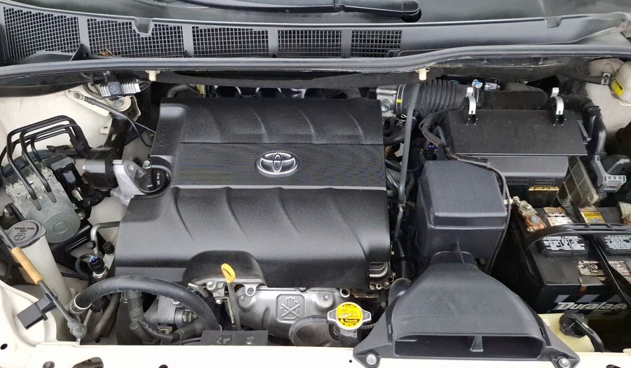 Toyota Sienna 3.5 LE AT Minivan 2014