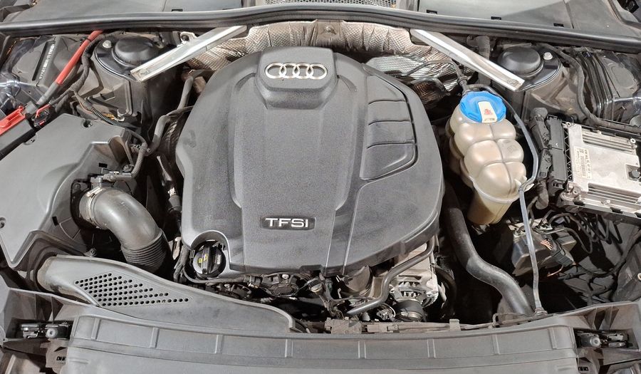 Audi A4 2.0 TFSI SELECT S-TRONIC Sedan 2017