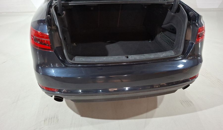Audi A4 2.0 TFSI SELECT S-TRONIC Sedan 2017
