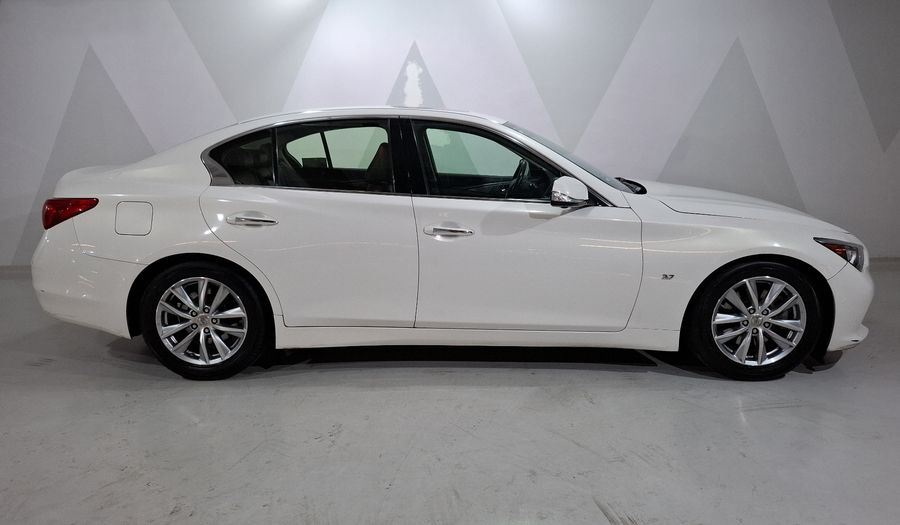 Infiniti Q50 3.7 SEDUCTION AT Sedan 2017