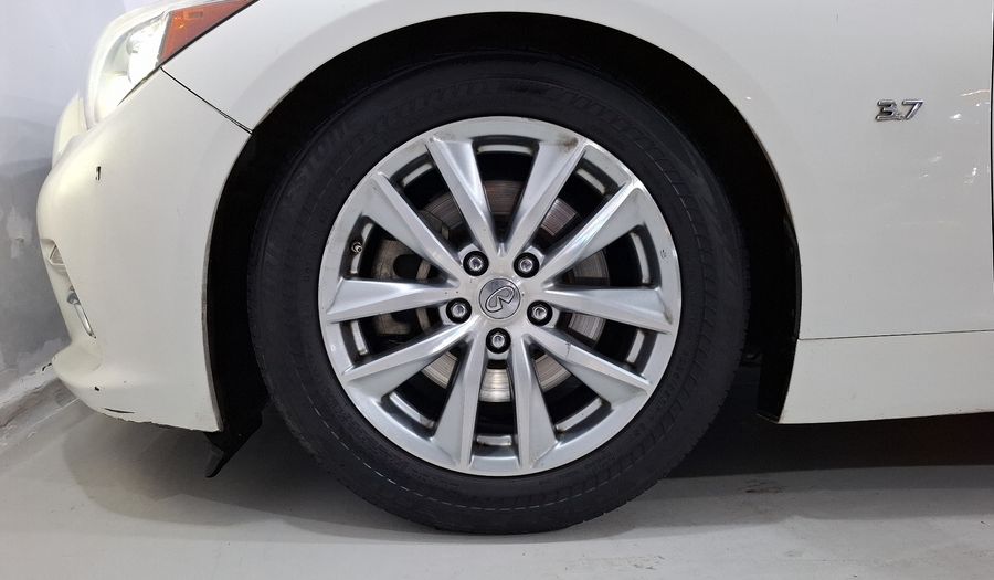 Infiniti Q50 3.7 SEDUCTION AT Sedan 2017