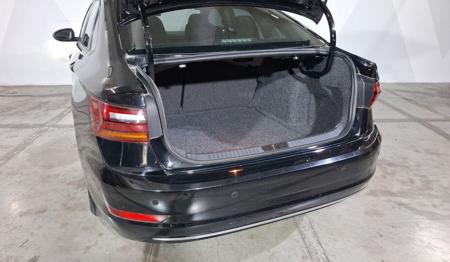 Volkswagen Jetta 1.4 TRENDLINE AUTO Sedan 2020