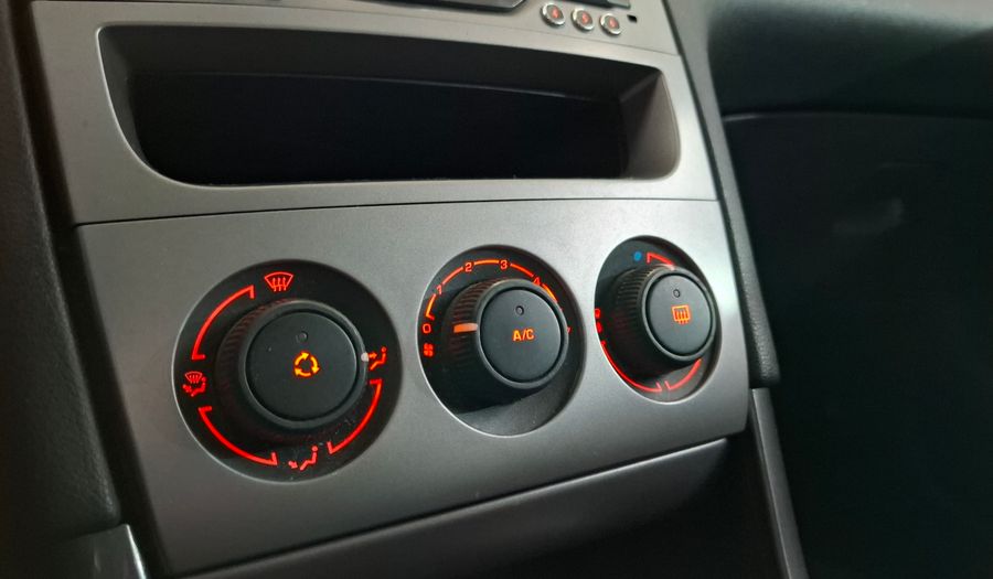 Peugeot 308 1.6 ALLURE NAV MT Hatchback 2015