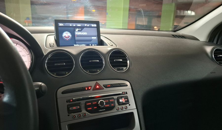 Peugeot 308 1.6 ALLURE NAV MT Hatchback 2015
