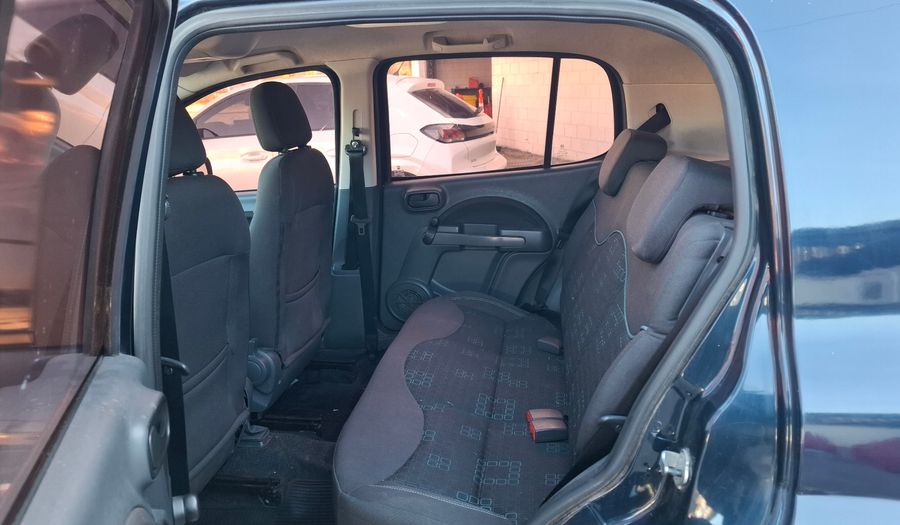 Fiat Uno 1.4 8V ATTRACTIVE 5P Hatchback 2013