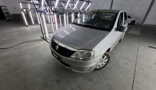 Renault • Logan
