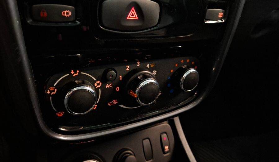 Renault Duster 2.0 16V LUXE 4WD NAV Suv 2013