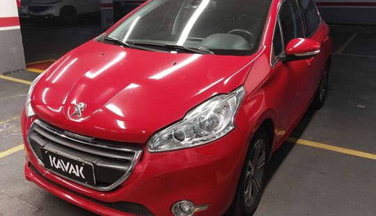Peugeot • 208