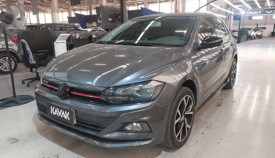 Volkswagen • Polo