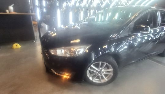 Ford • Focus III