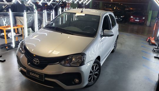 Toyota • Etios