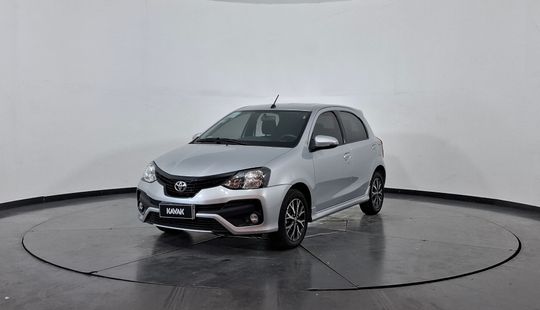 Toyota • Etios