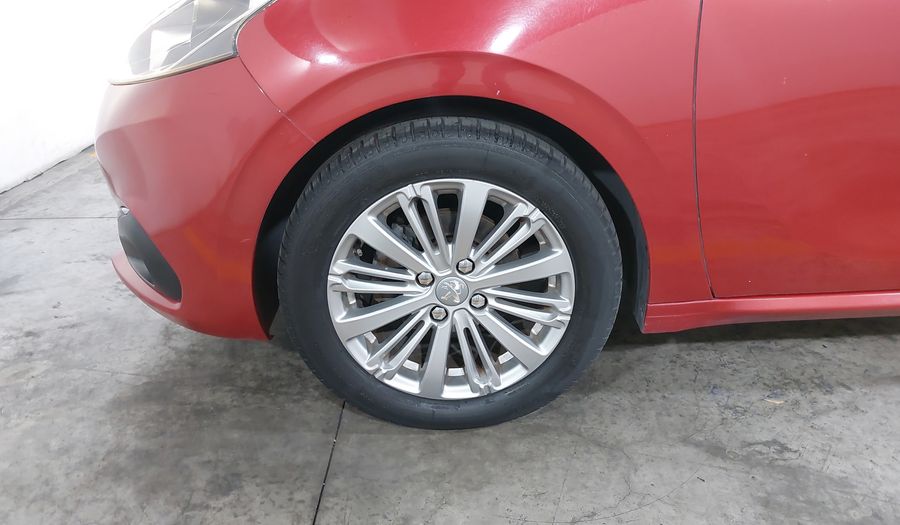 Peugeot 208 1.6 ALLURE AT Hatchback 2017
