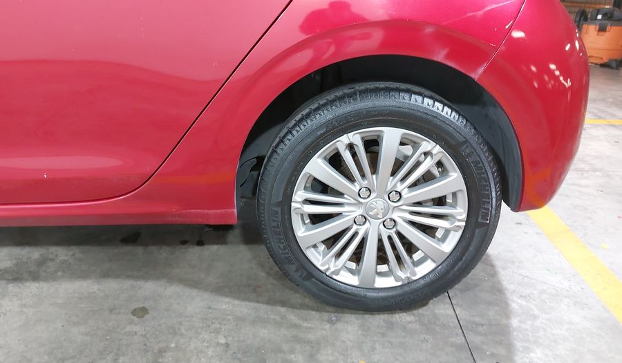 Peugeot 208 1.6 ALLURE AT Hatchback 2017