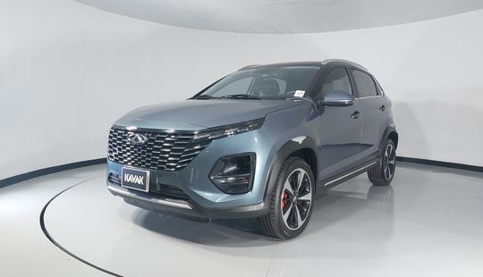 2024 • 4,421 km • Automático