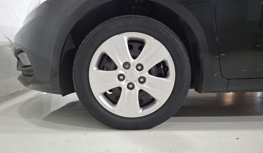Kia Forte 2.0 LX MT Sedan 2016