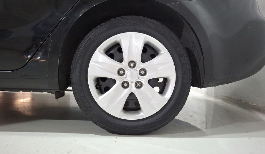 Kia Forte 2.0 LX MT Sedan 2016