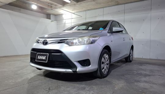 Toyota • Yaris