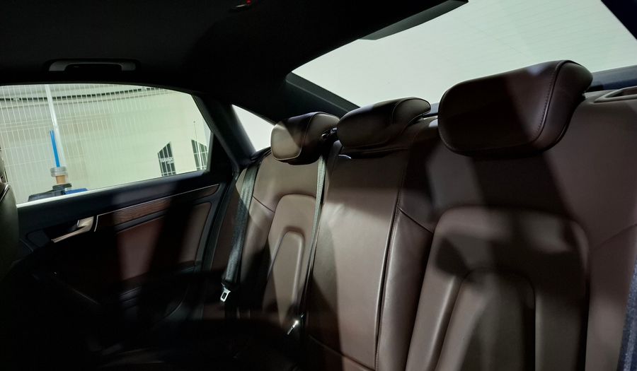 Audi A4 2.0 TFSI LUXURY MULTITRONIC Sedan 2013