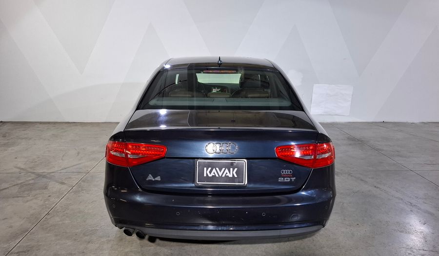 Audi A4 2.0 TFSI LUXURY MULTITRONIC Sedan 2013